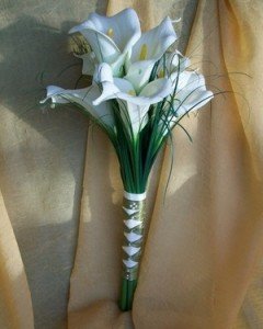 Wedding Bouquest Rental by SarasotaWeddingIdeas.com