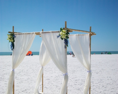 Simply Elegant Beach Wedding at SarasotaWeddingIdeas.com
